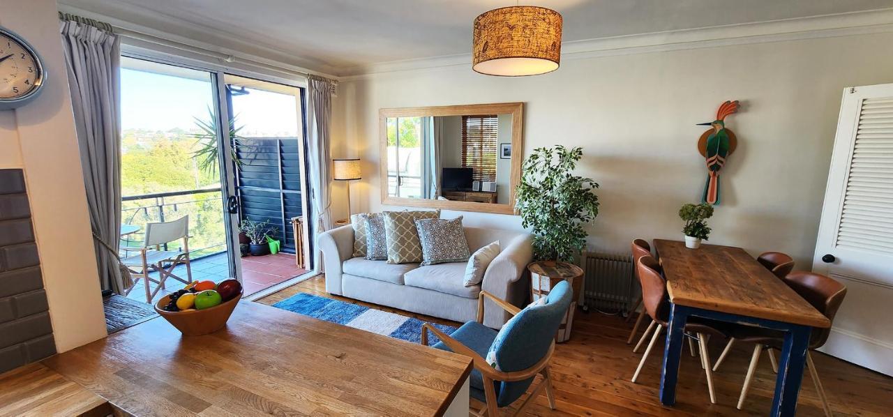 Apartment Harbourfront Bliss - 2 Bedrooms, Parking, Balcony Sydney